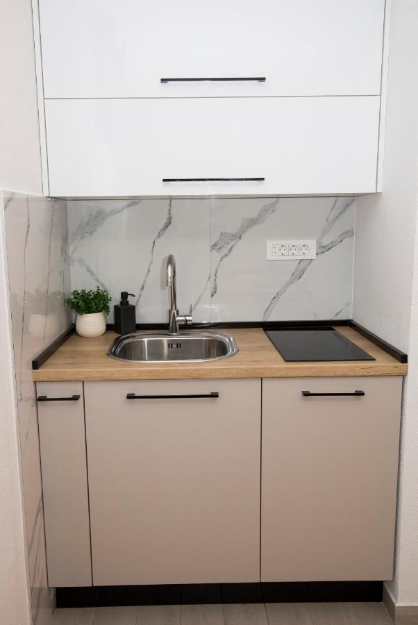 Apartment Maya Bellissima Tugare Exteriör bild