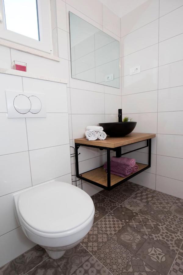 Apartment Maya Bellissima Tugare Exteriör bild