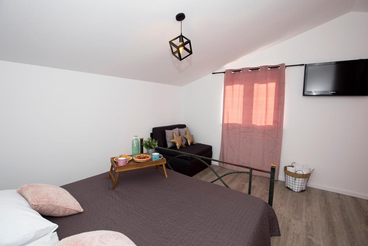 Apartment Maya Bellissima Tugare Exteriör bild